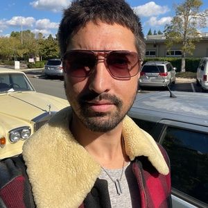 Meet your Posher, Christopher